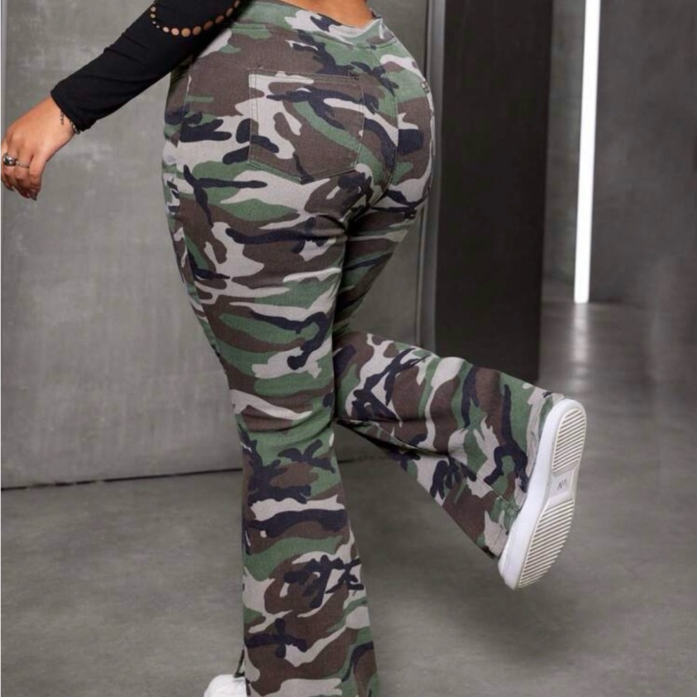 Camo Jeans - Picture 4 of 7